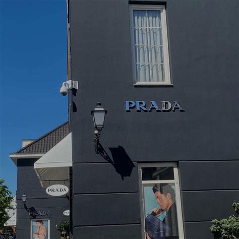 prada roermond niederlande|mcarthurglen prada.